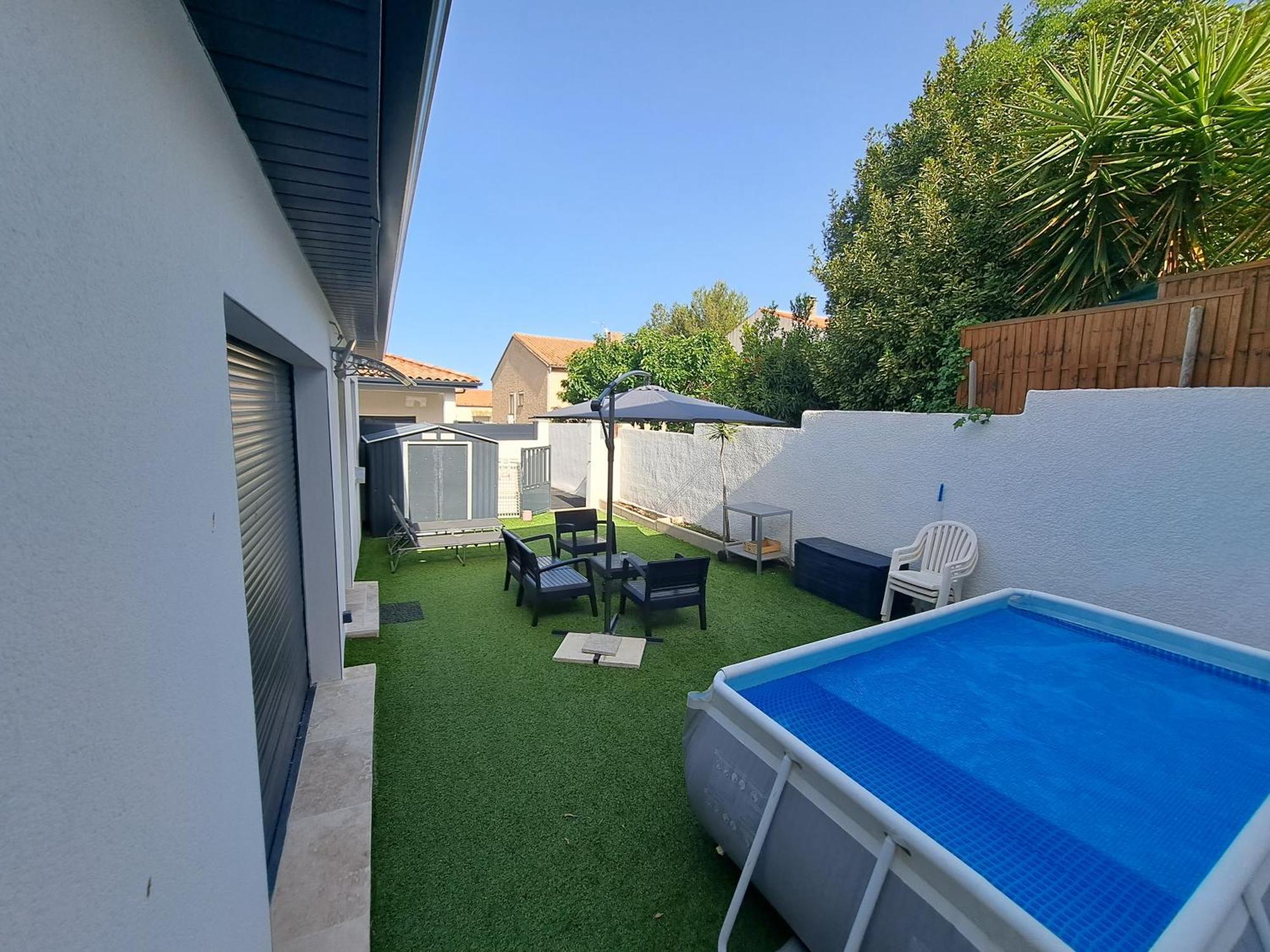 Charmante Maison Avec Piscine Bessan Kültér fotó